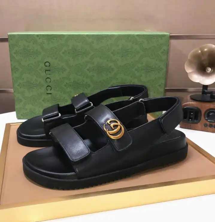 hype Gucci Sandals