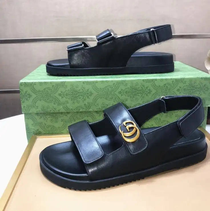 hype Gucci Sandals