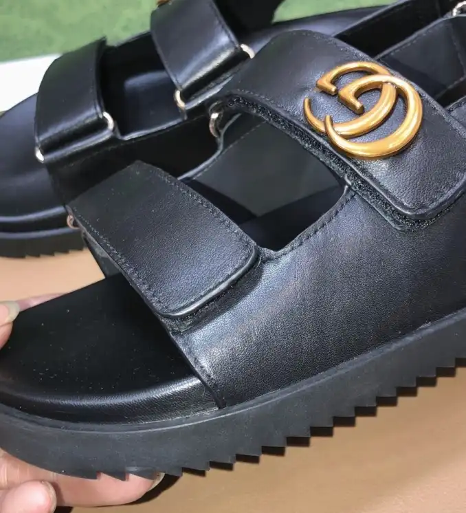 hype Gucci Sandals