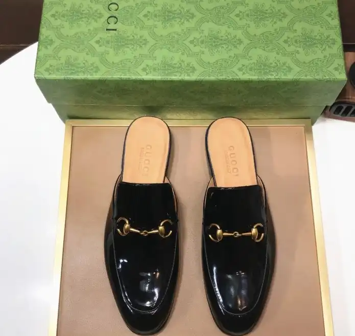 hype Gucci Slippers