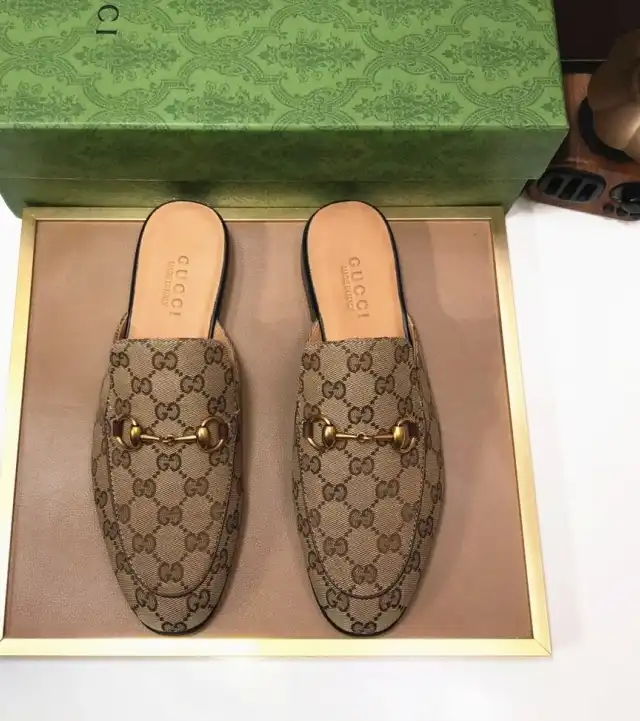 hype Gucci Slippers