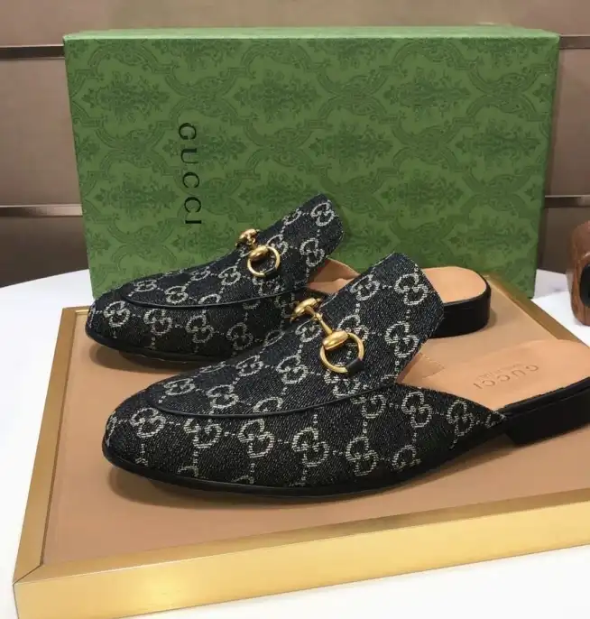 hype Gucci Slippers