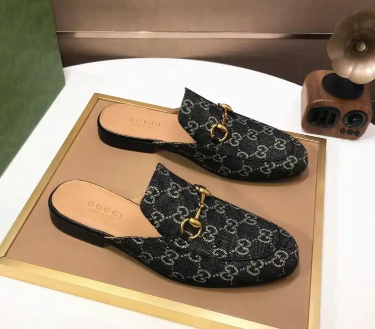 hype Gucci Slippers