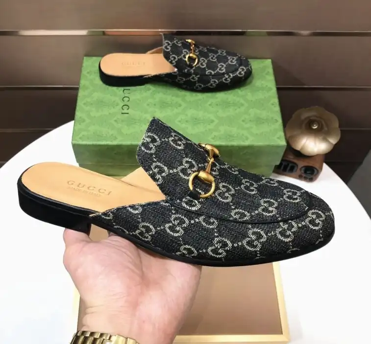 hype Gucci Slippers