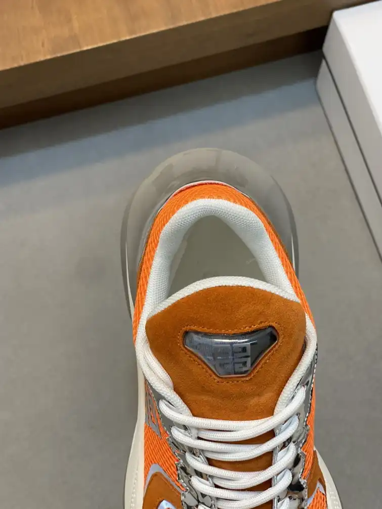 hype Givenchy Sneakers