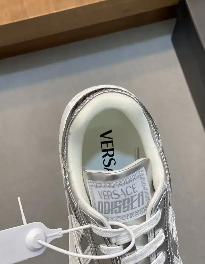 hype Givenchy Sneakers