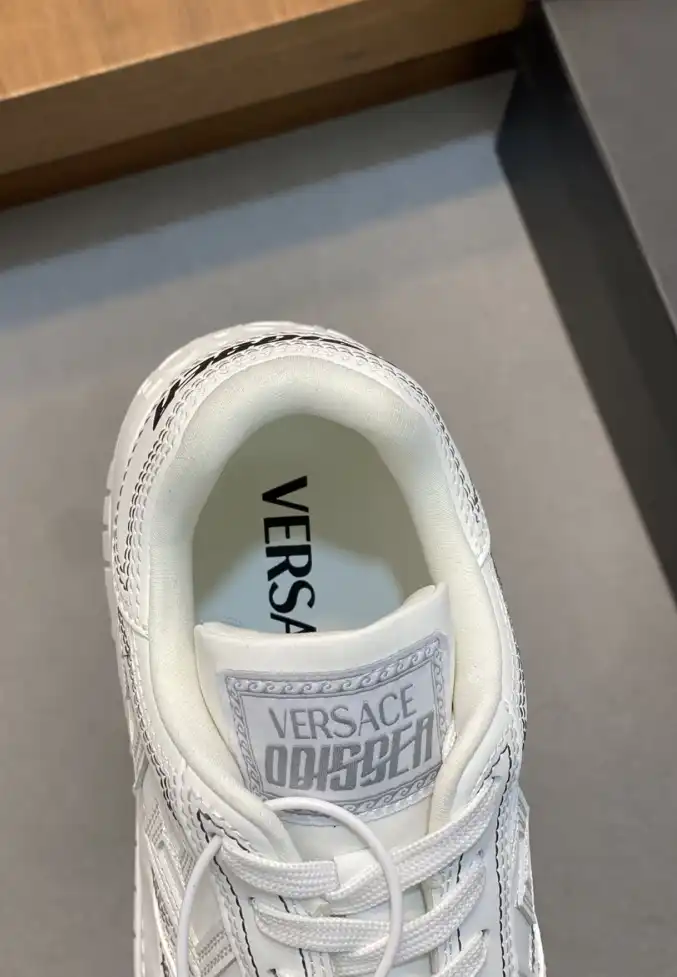 hype Givenchy Sneakers