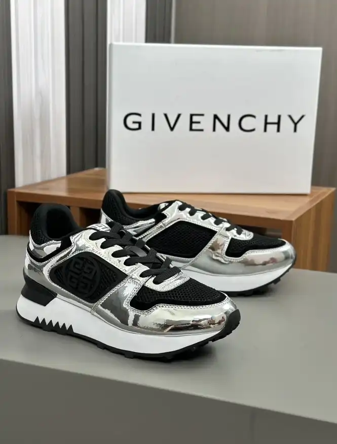 hype Givenchy Sneakers