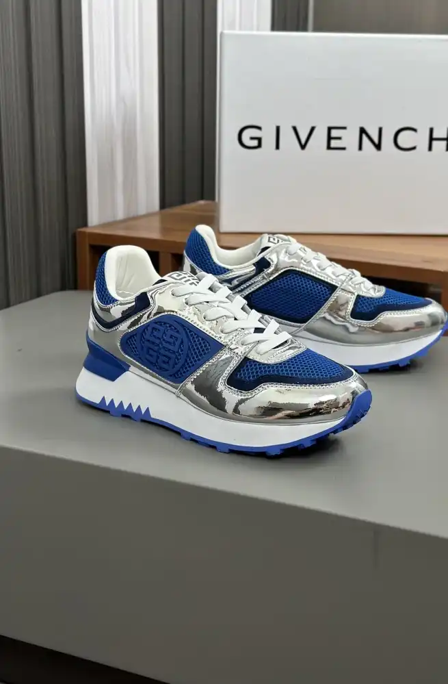 hype Givenchy Sneakers