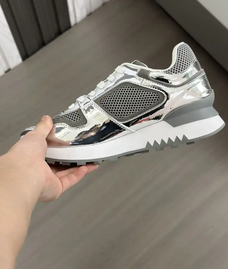 hype Givenchy Sneakers