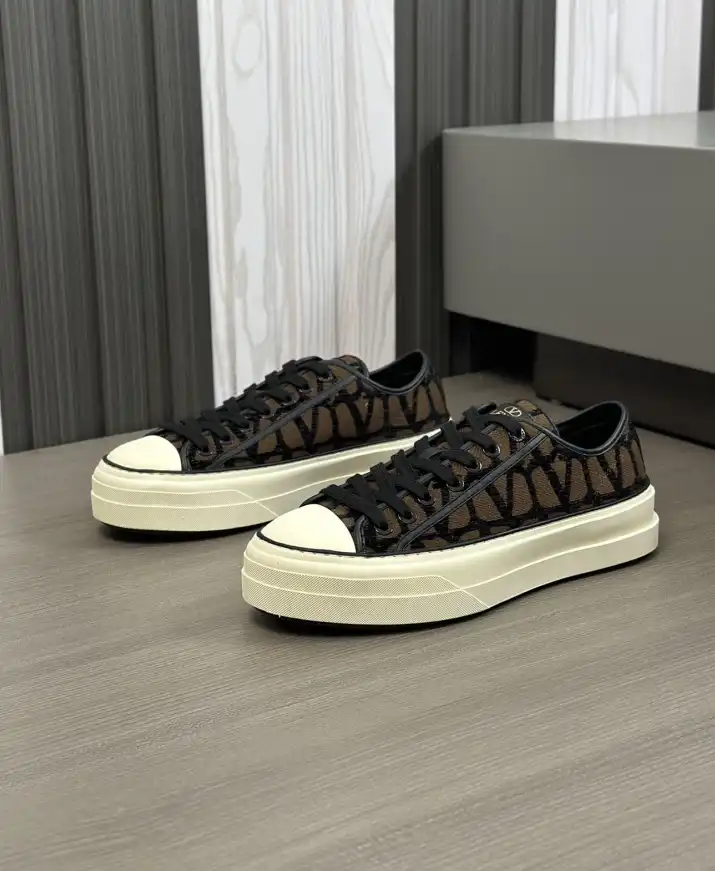 hype Valentino Casual Shoes