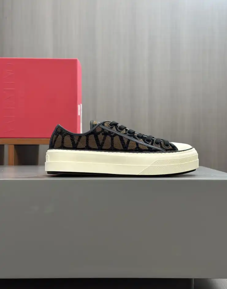 hype Valentino Casual Shoes