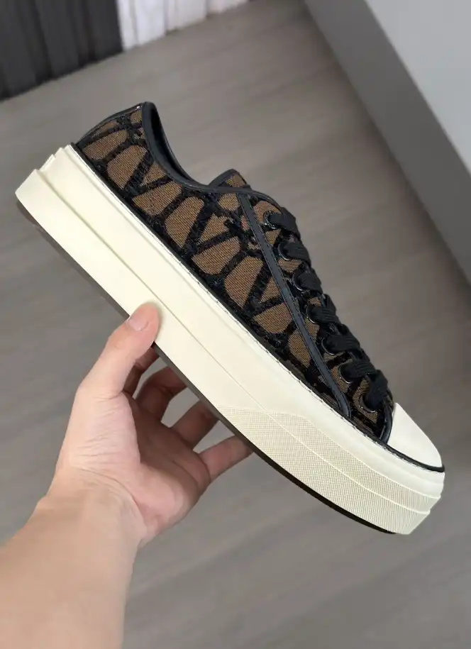 hype Valentino Casual Shoes