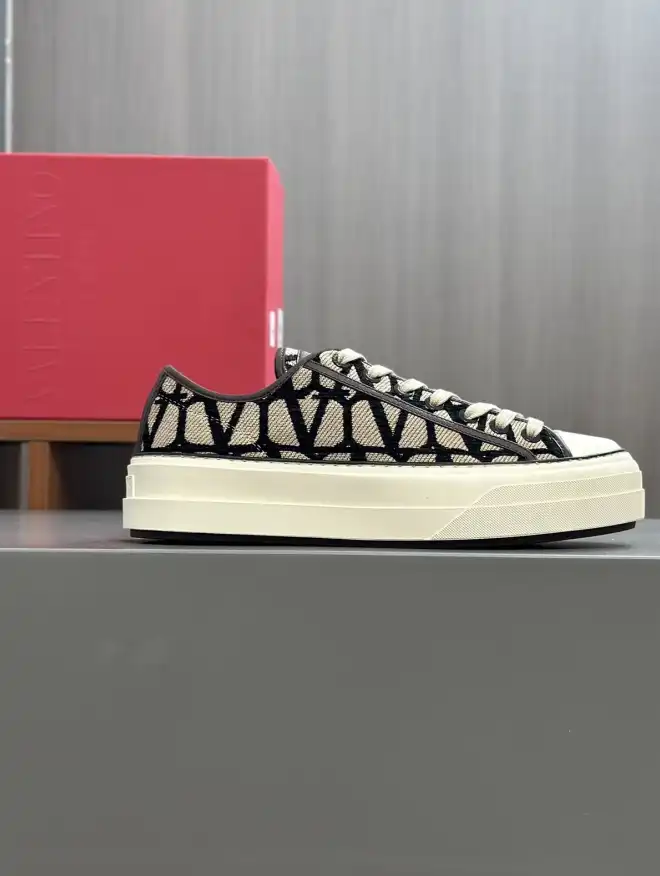 hype Valentino Casual Shoes