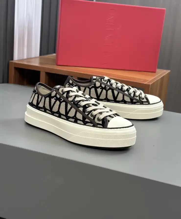 hype Valentino Casual Shoes