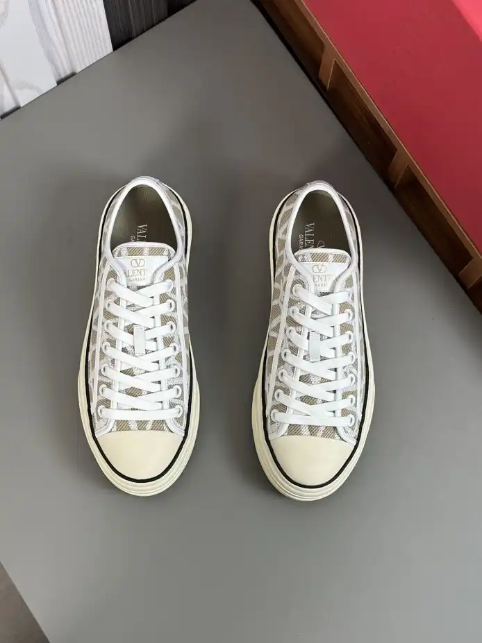 hype Valentino Casual Shoes