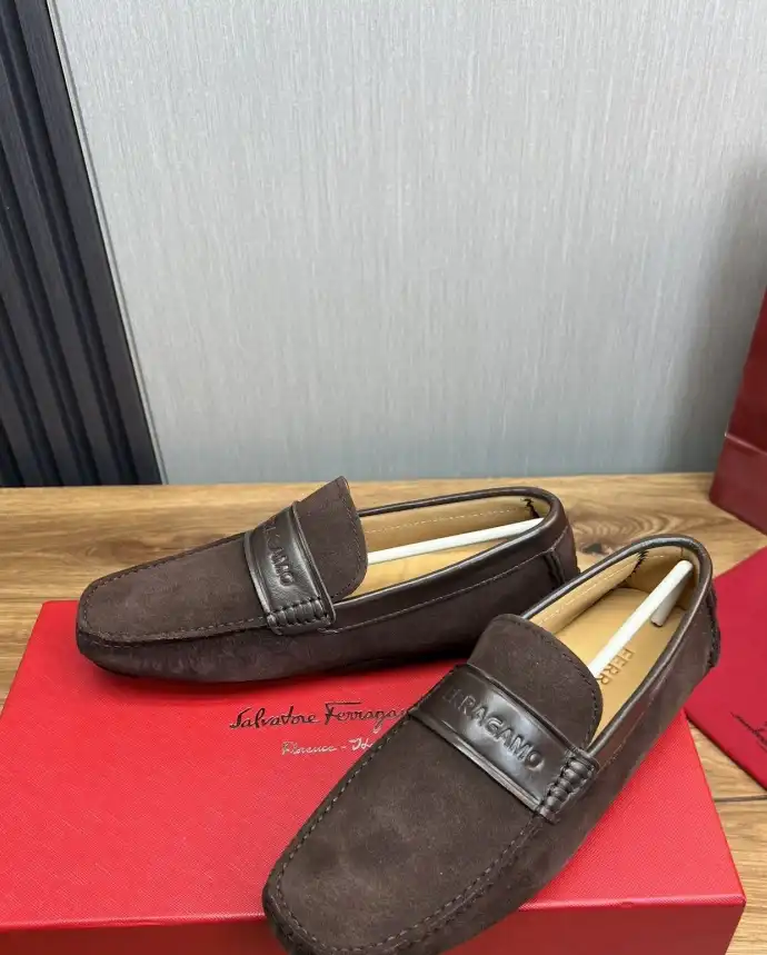 hype Ferragamo Leather Shoes