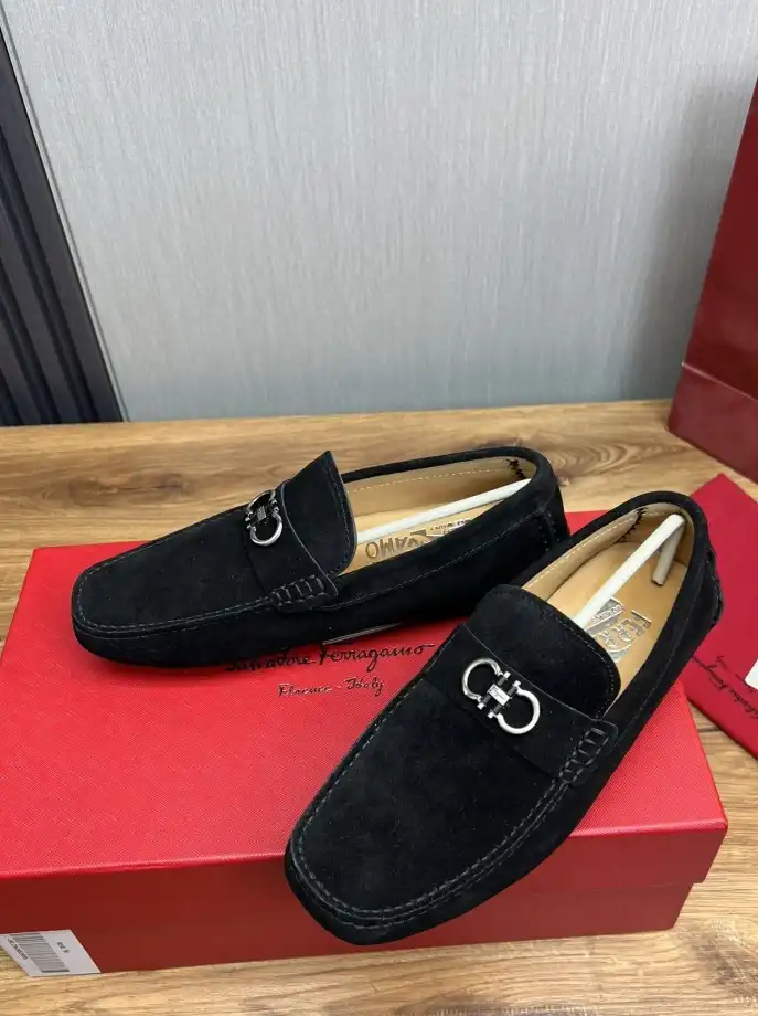 hype Ferragamo Leather Shoes