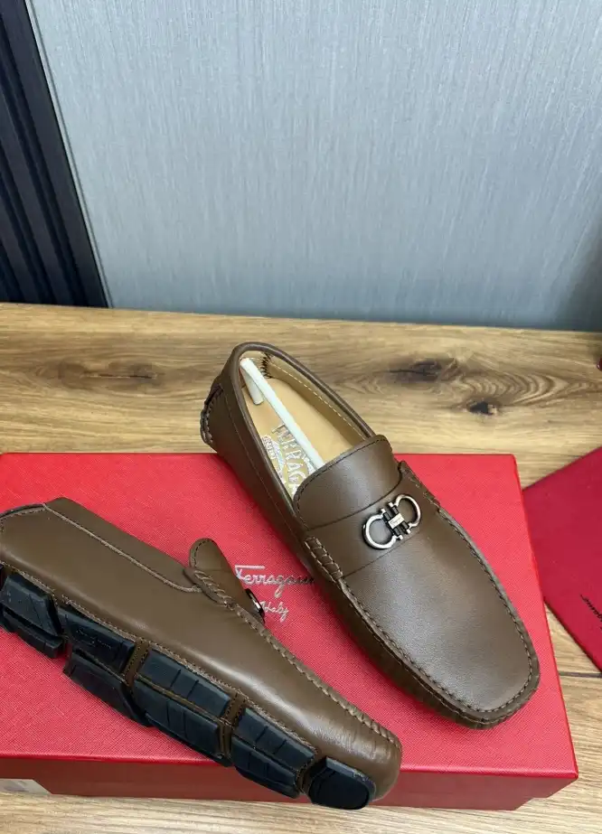 hype Ferragamo Leather Shoes