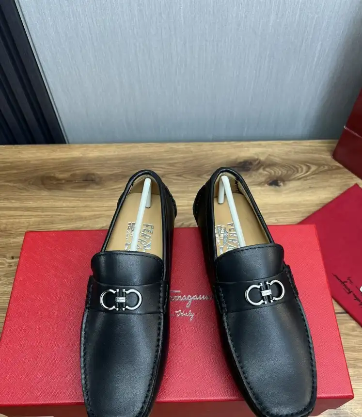 hype Ferragamo Leather Shoes