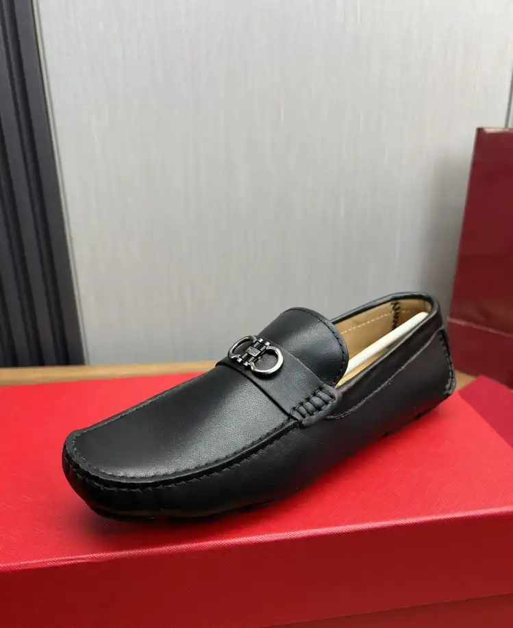 hype Ferragamo Leather Shoes