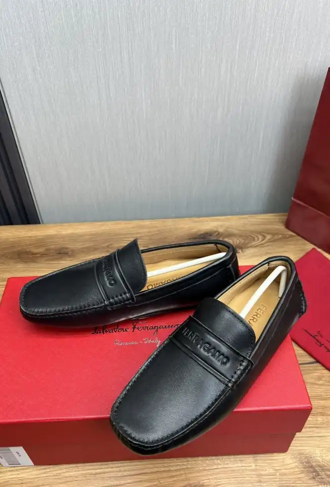 hype Ferragamo Leather Shoes