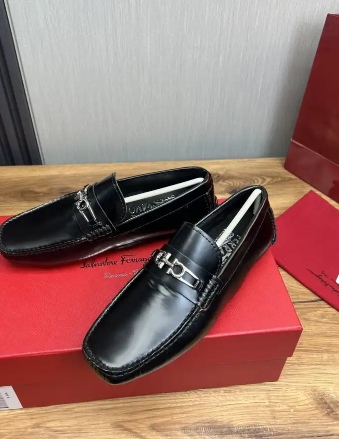 hype Ferragamo Leather Shoes