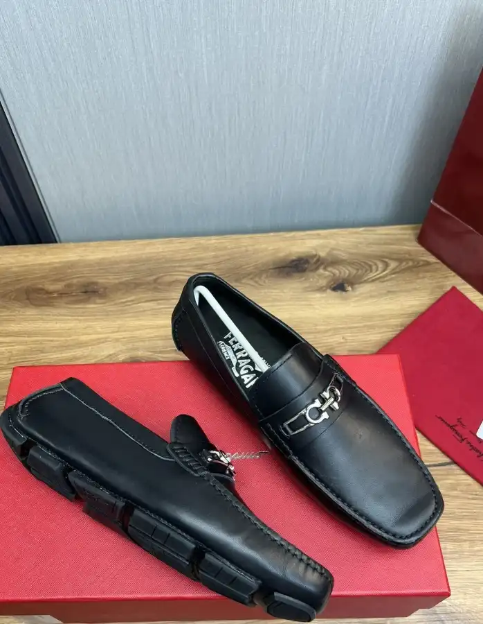 hype Ferragamo Leather Shoes