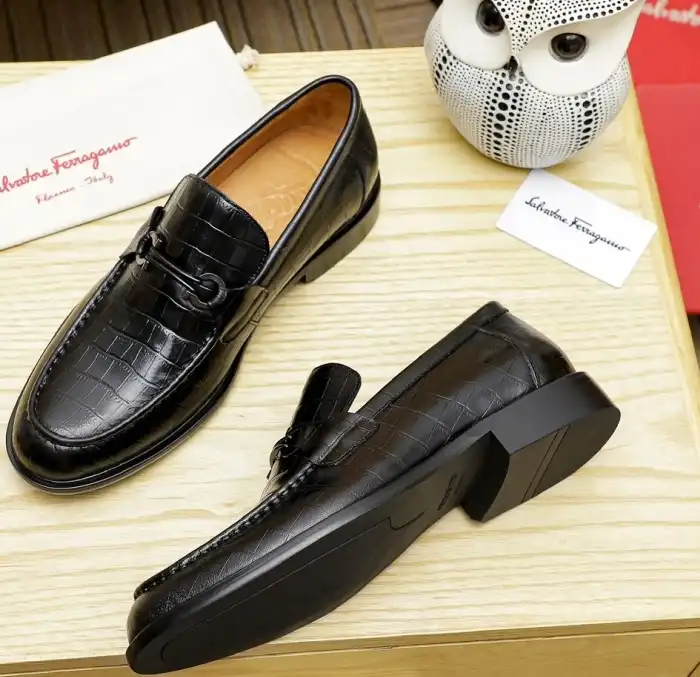 hype Ferragamo Leather Shoes