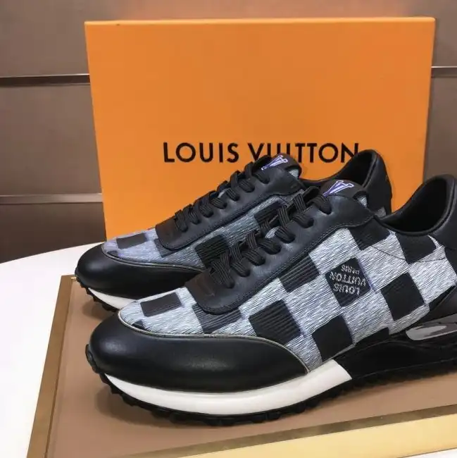 hype Louis Vuitton Sneakers