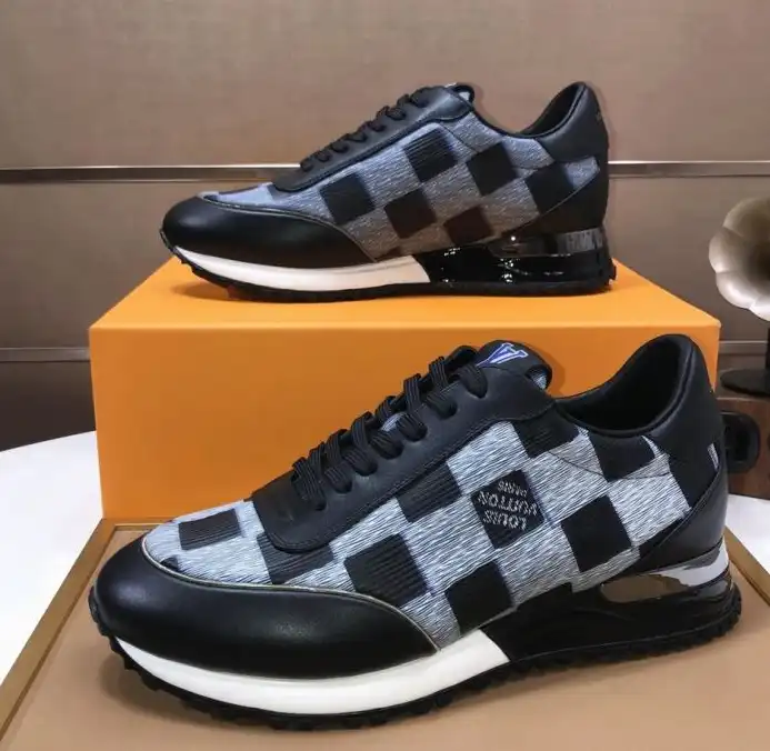 hype Louis Vuitton Sneakers