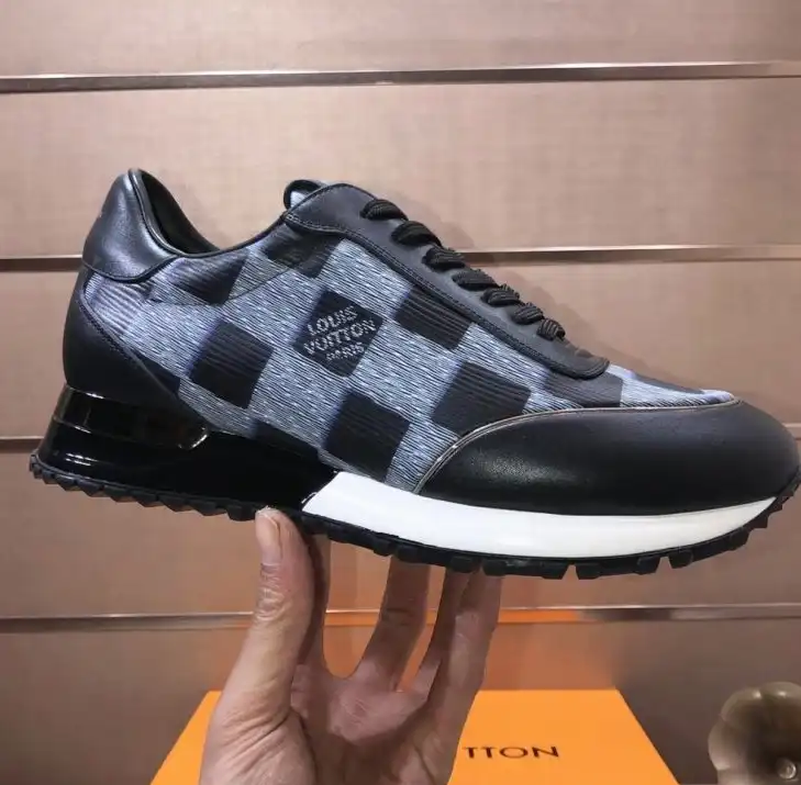 hype Louis Vuitton Sneakers