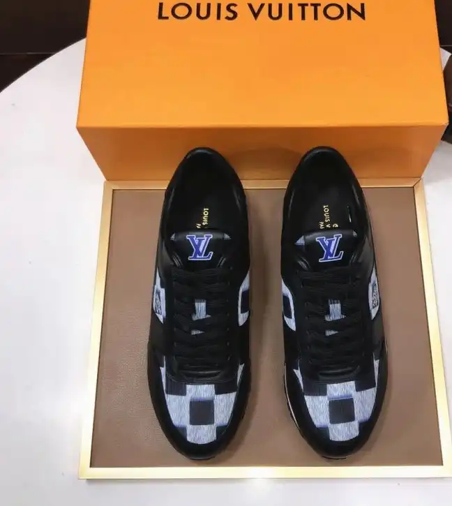 hype Louis Vuitton Sneakers