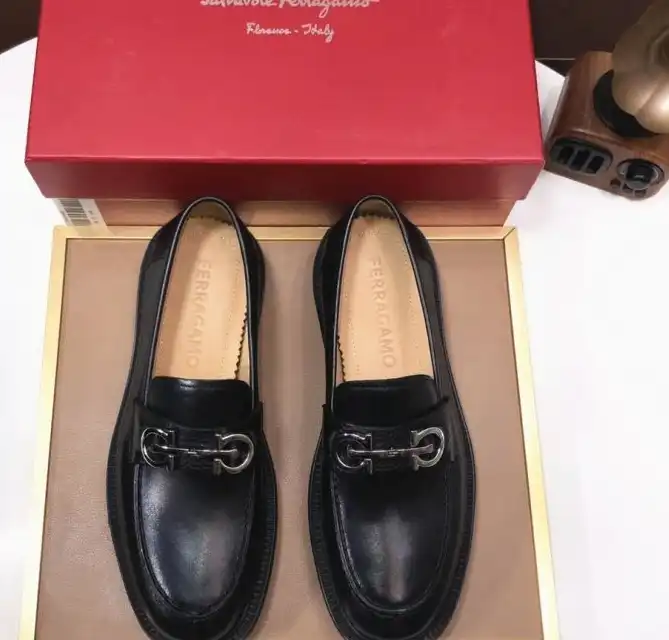 hype Ferragamo Leather Shoes