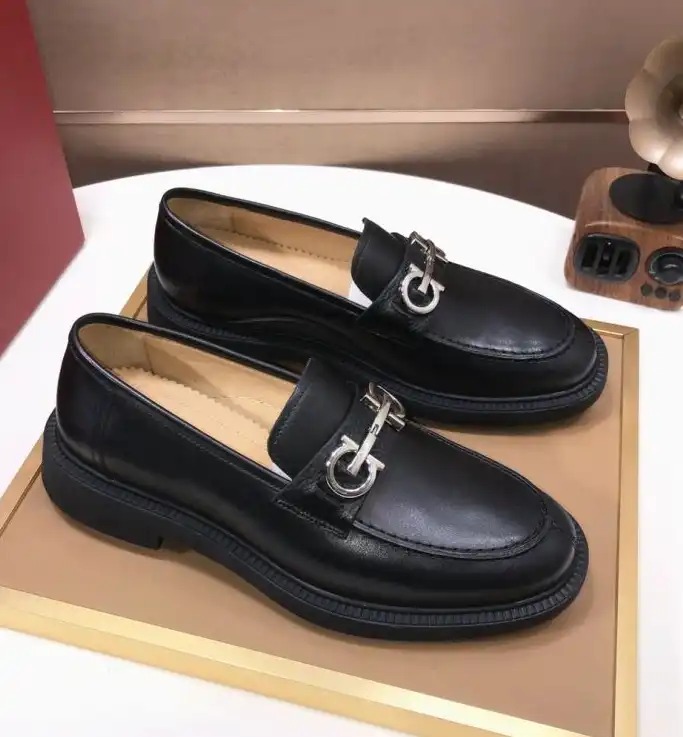 hype Ferragamo Leather Shoes