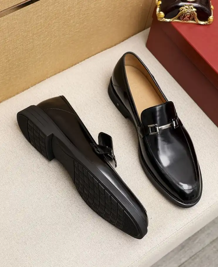 hype Ferragamo Leather Shoes