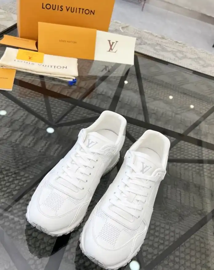 hype Louis Vuitton Sneakers