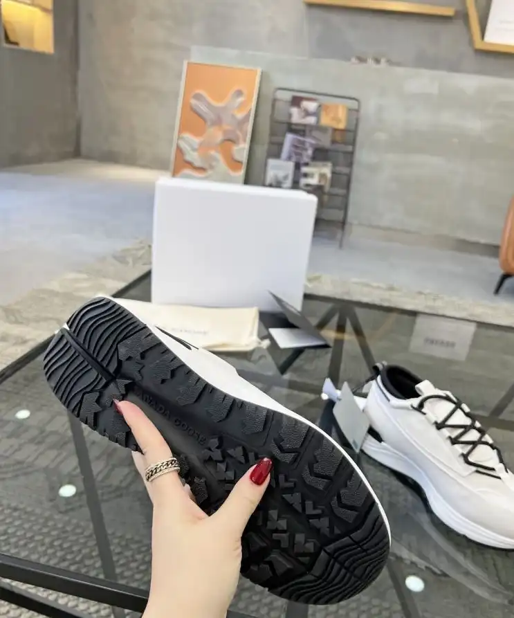 hype Givenchy Sneakers