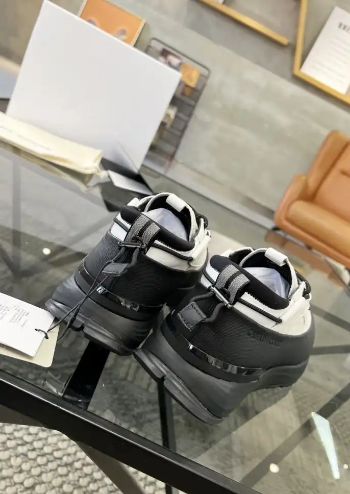 hype Givenchy Sneakers