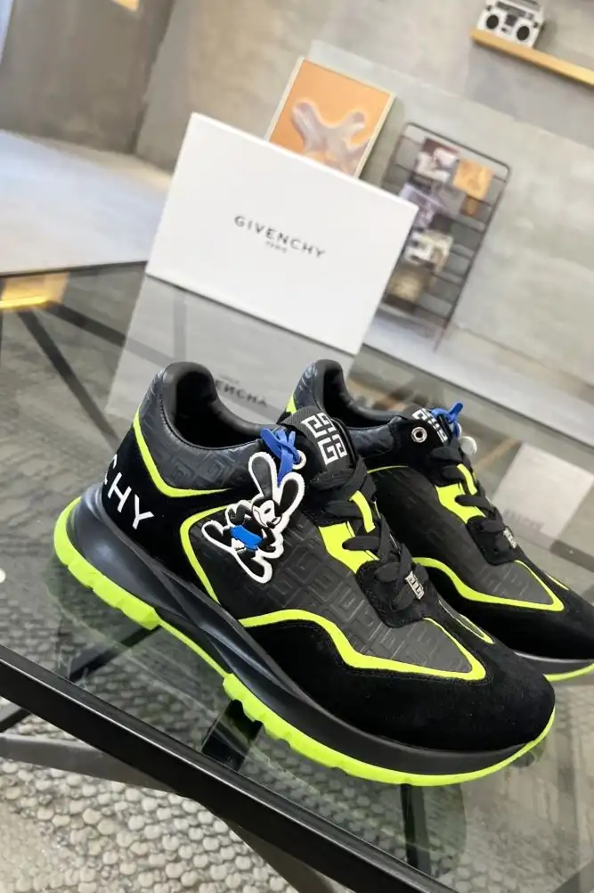 hype Givenchy Sneakers