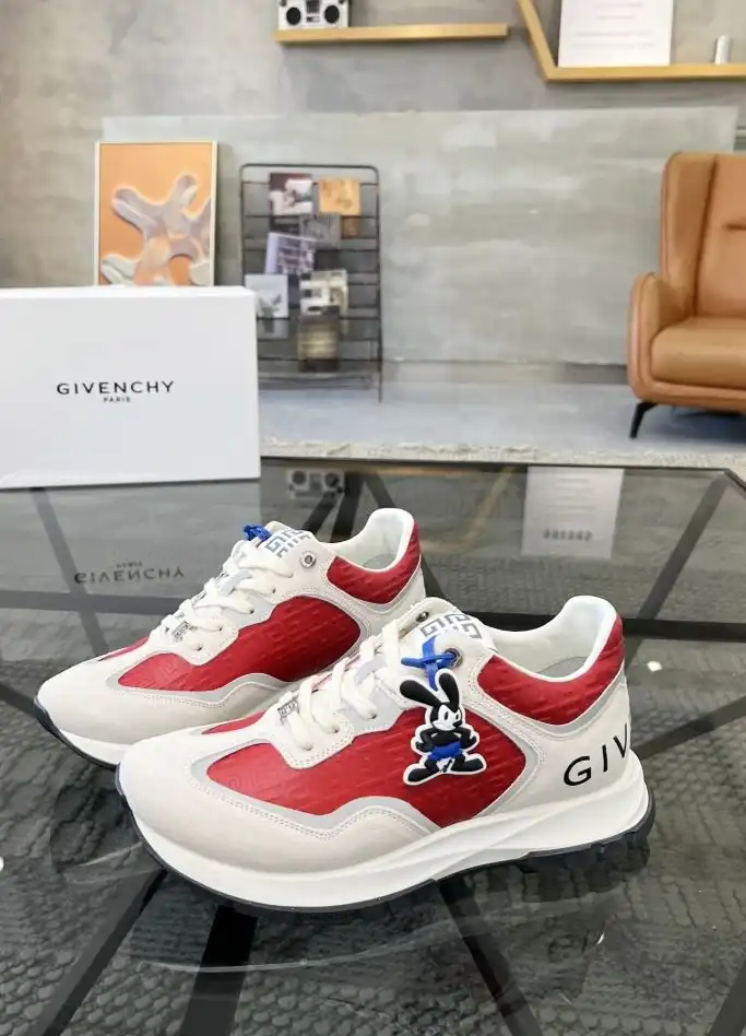 hype Givenchy Sneakers