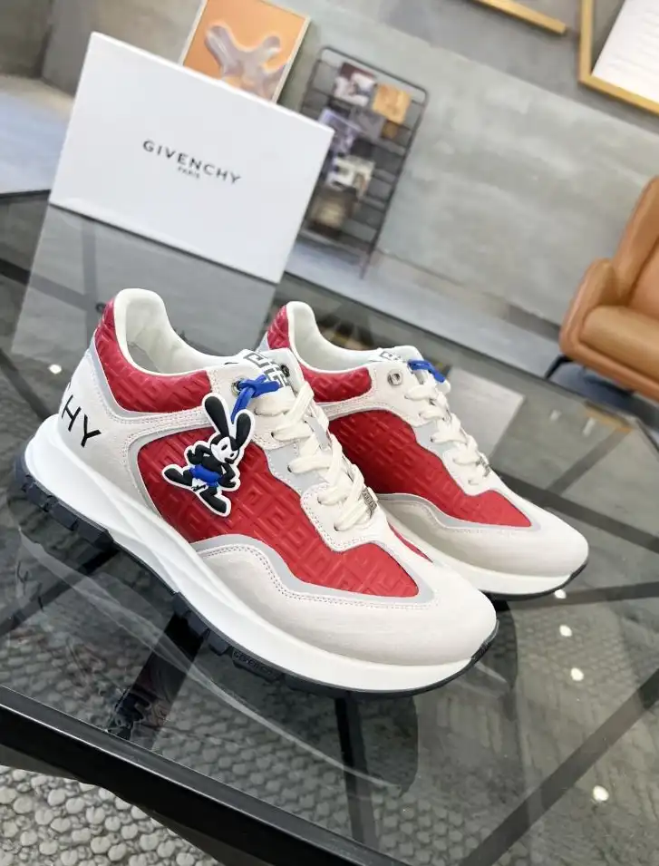 hype Givenchy Sneakers