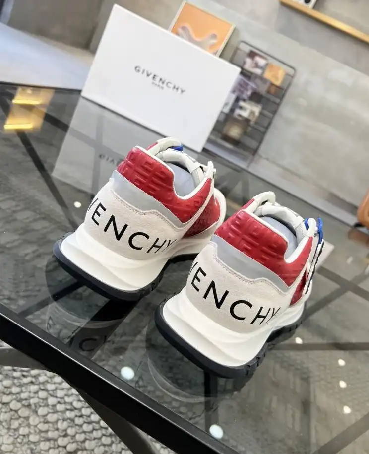 hype Givenchy Sneakers