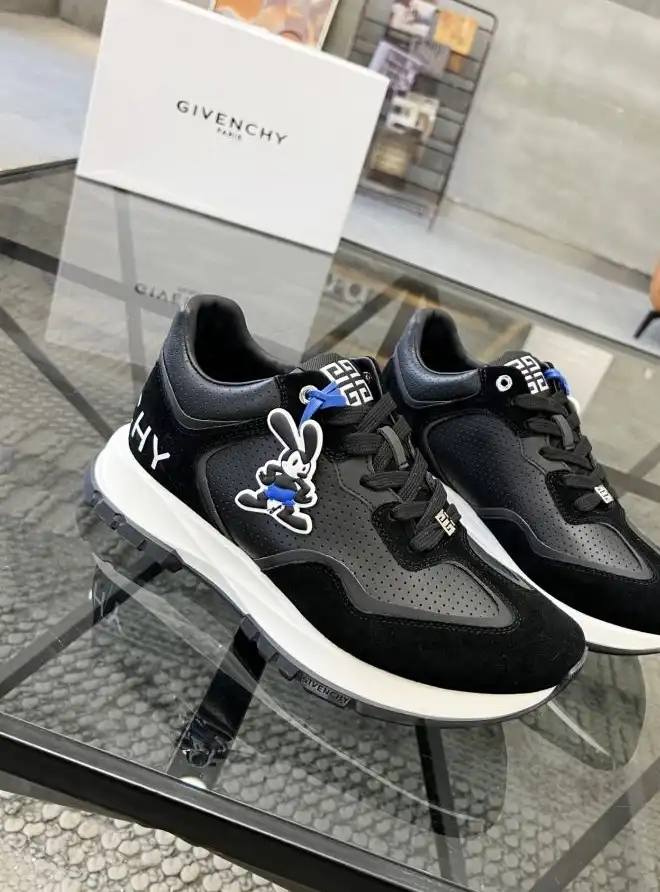 hype Givenchy Sneakers