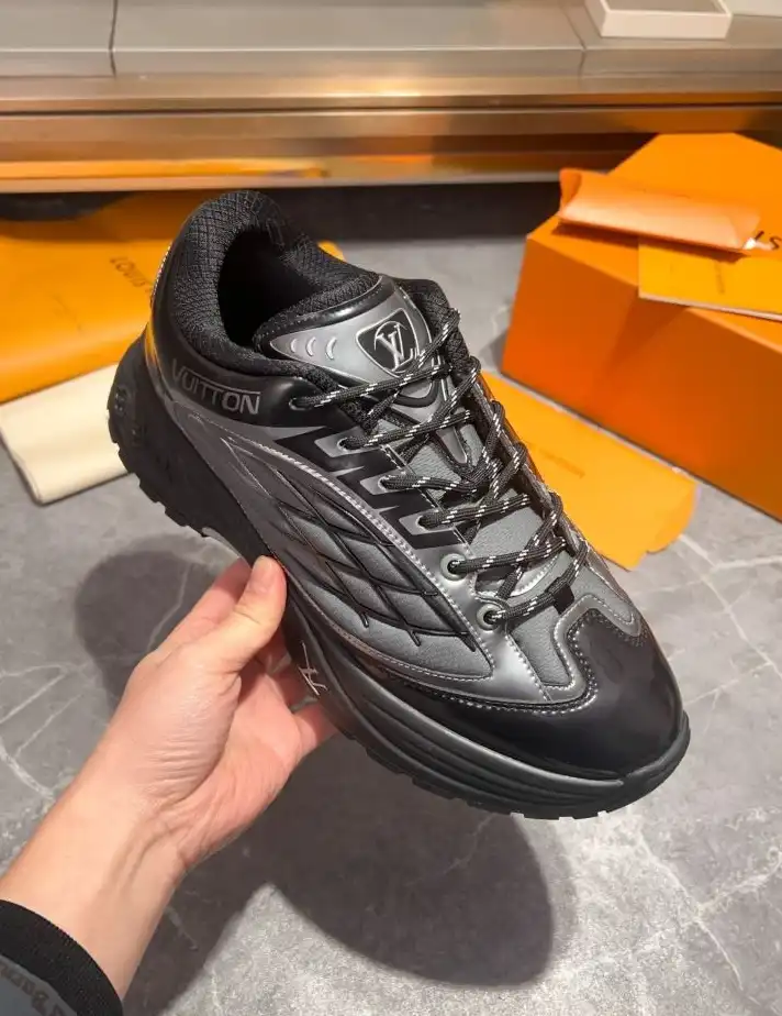 hype Louis Vuitton Sneakers