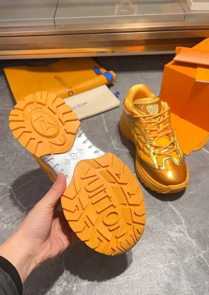 hype Louis Vuitton Sneakers