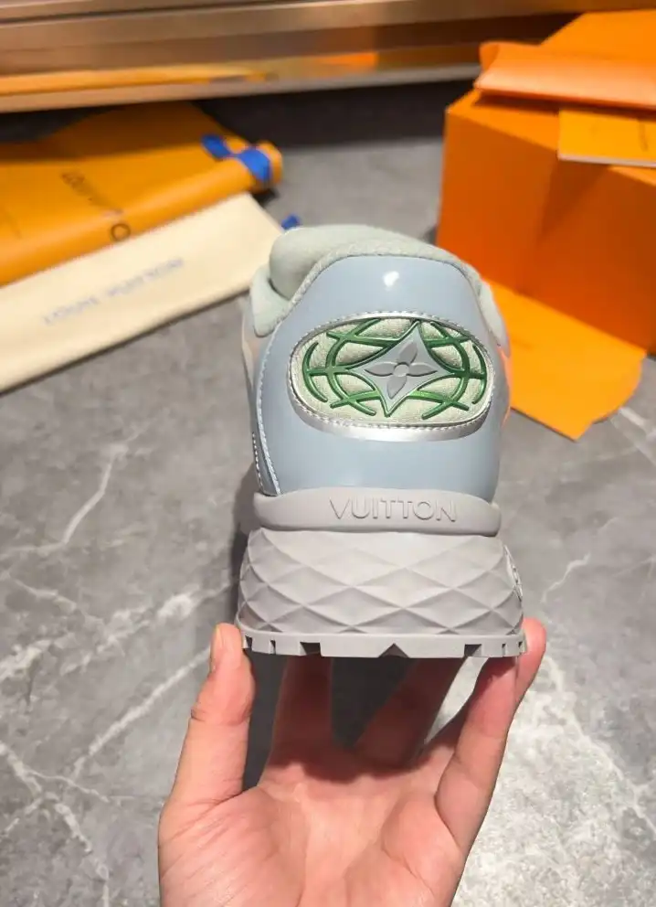 hype Louis Vuitton Sneakers