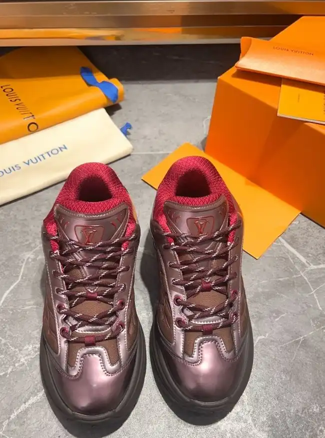 hype Louis Vuitton Sneakers