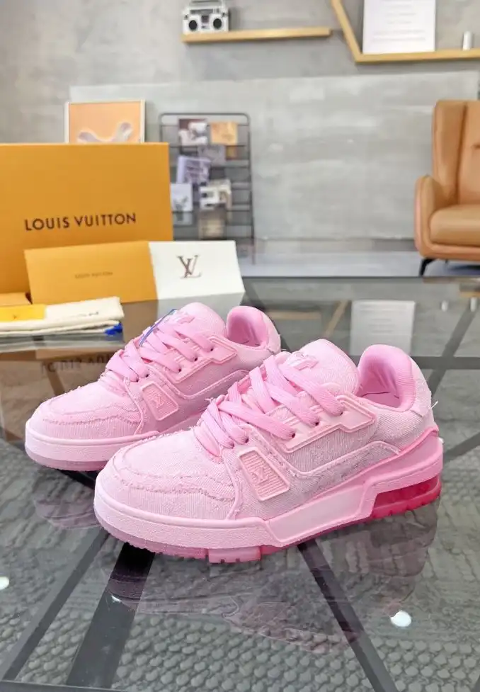 hype Louis Vuitton Sneakers