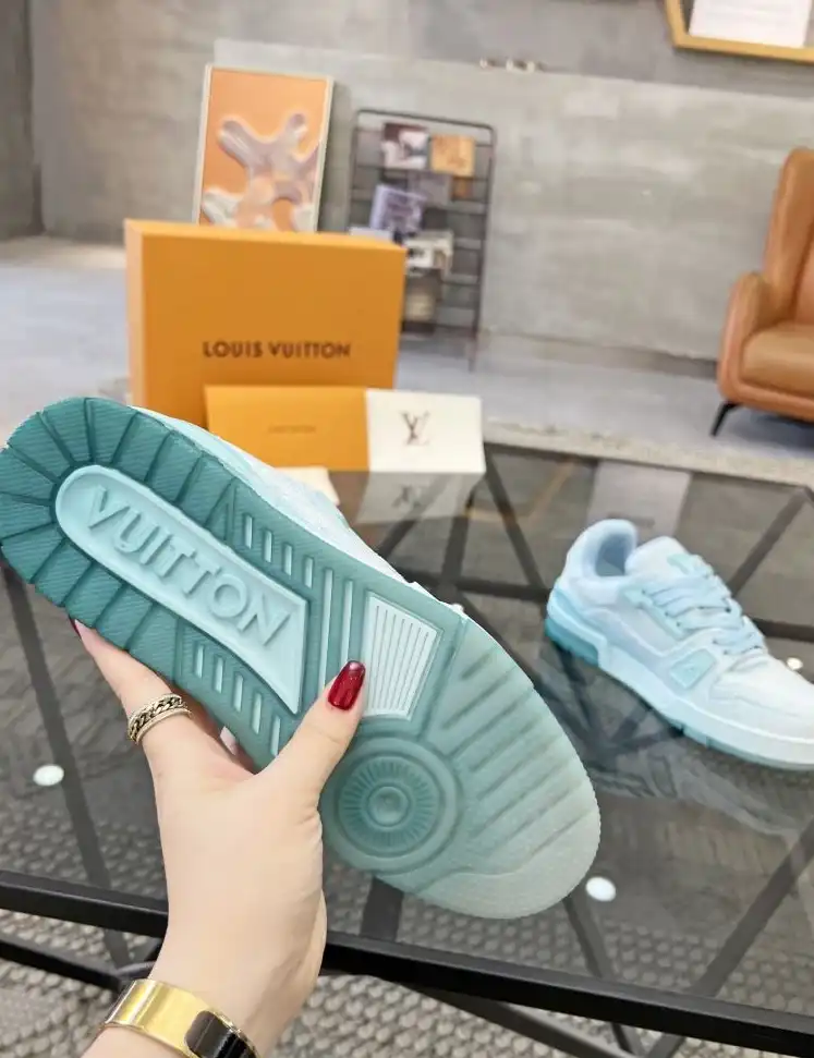 hype Louis Vuitton Sneakers